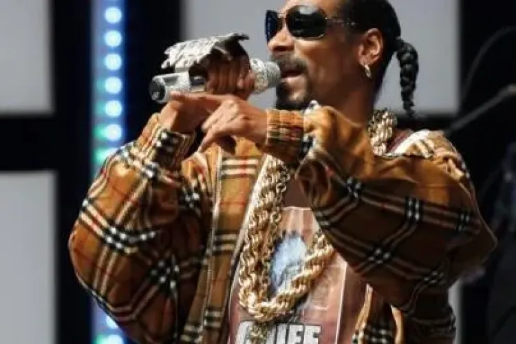 Snoop Dogg a fost arestat pentru posesie de droguri