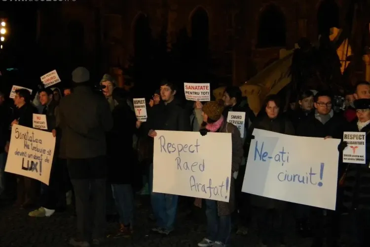 Protestul pro SMURD din Piata Unirii, politizat: "Clujenilor le-a fost frica sa vina la protest" VIDEO