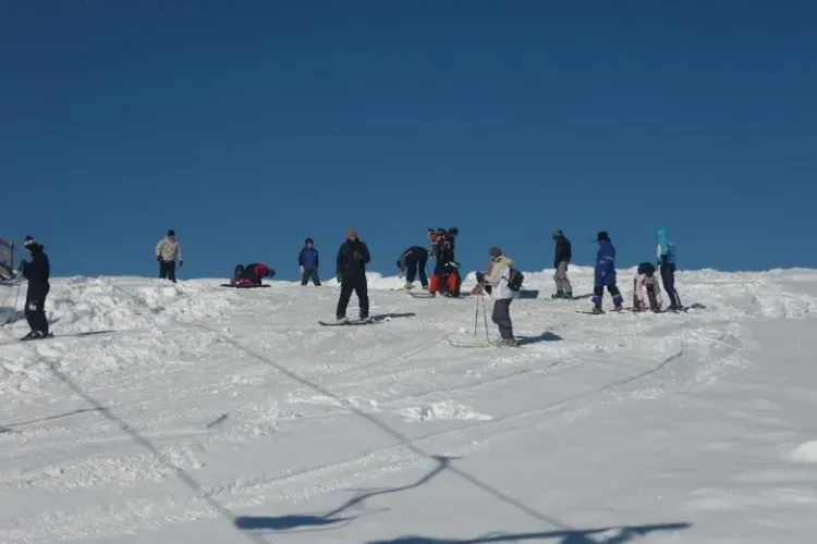 Partie cu telescaun la 2 km de Baisoara, la Buscat! Este prima din Muntii Apuseni