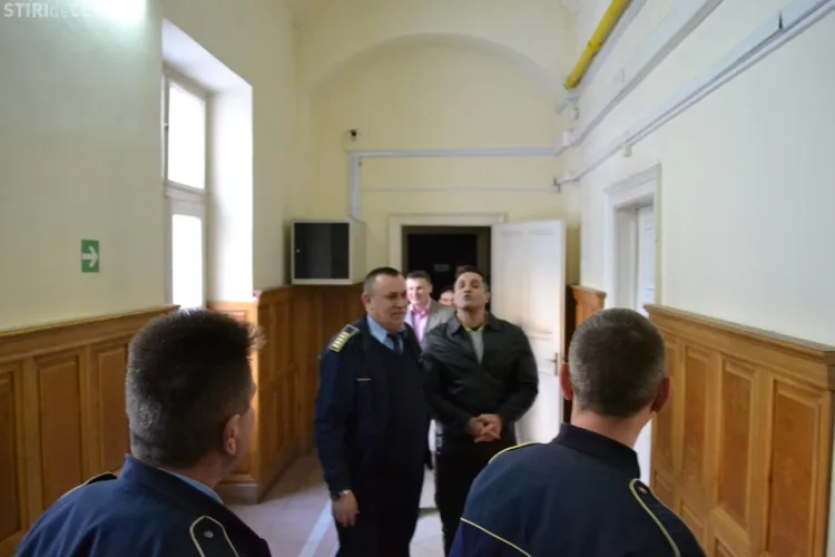 Gore la Tribunalul Cluj: "Numai Iisus ma poate judeca" FOTO