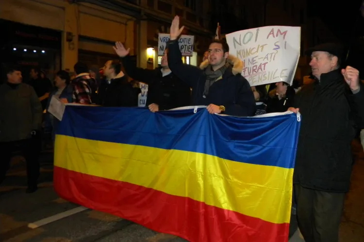 Manifestul de la Cluj, lansat pe Facebook! Motto: A VENIT VREMEA SA PUNEM PUNCT! DA LIKE DACA ITI PLACE