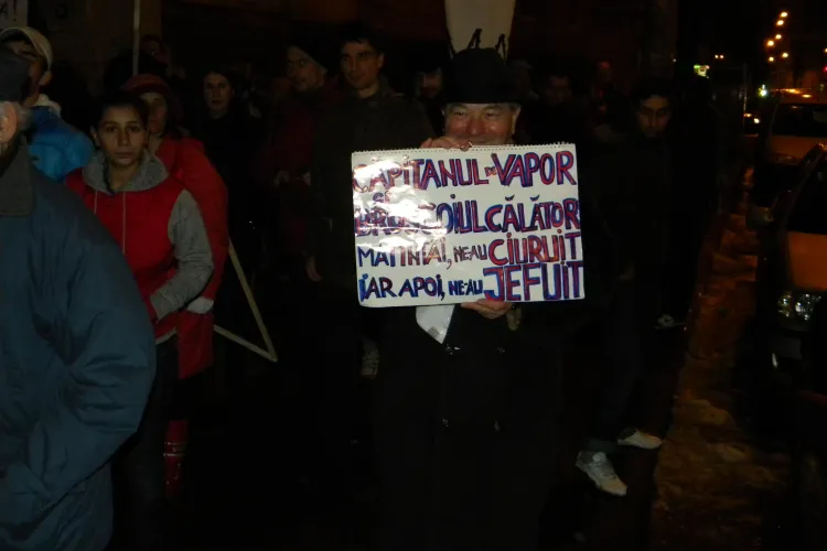 Protestele de la Cluj in a 11 -cea zi: "Boc, boc, boc: Demisia pe loc!" VIDEO