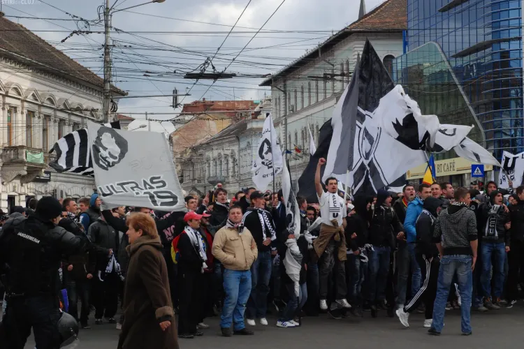 Suporterii U Cluj isi pot ridica abonamentele pe carduri de la Cluj Arena!