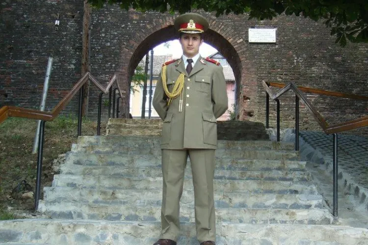 Locotenentul Alexandru Gheorghe cere "guvern militar" si il vrea pe Regele Mihai ca sef al statului VIDEO