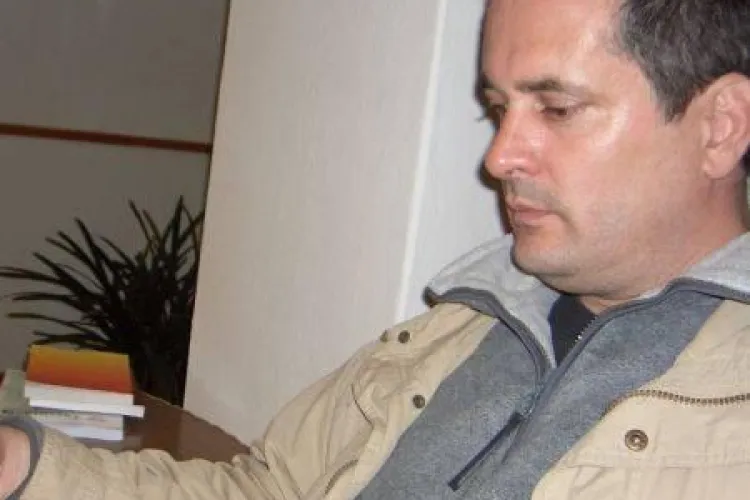 Directorul TVR Cluj, Romeo Couti, acuzat ca s-a tratat la Constanta si a "platit" cu reportaje