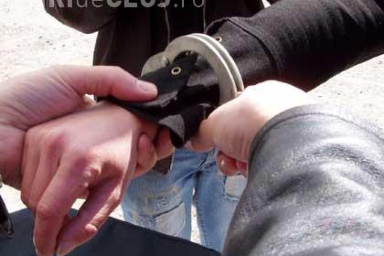 18 spargeri in Manastur, Gheorgheni si Marasti prin escaladarea blocurilor VIDEO