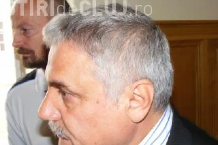 Directorul de la Grupul Scolar Napoca, acuzat de spaga, cere sa ii fie stramutat procesul