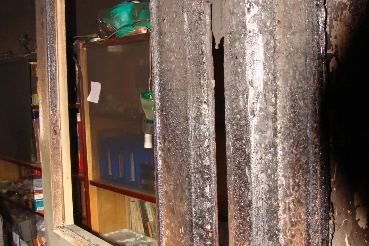 Solidaritate! Familia afectata de incendiul de pe Detunata 7, ajutata de vecini STIREA CITITORULUI FOTO