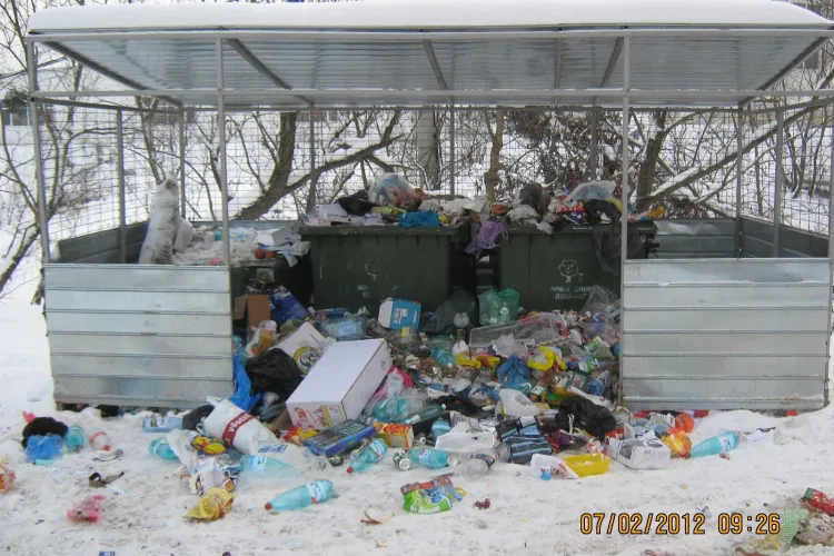 Clujul risca sa ajunga ca in Napoli! Zeci de asociatii de locatari au restante la firmele de salubrizare