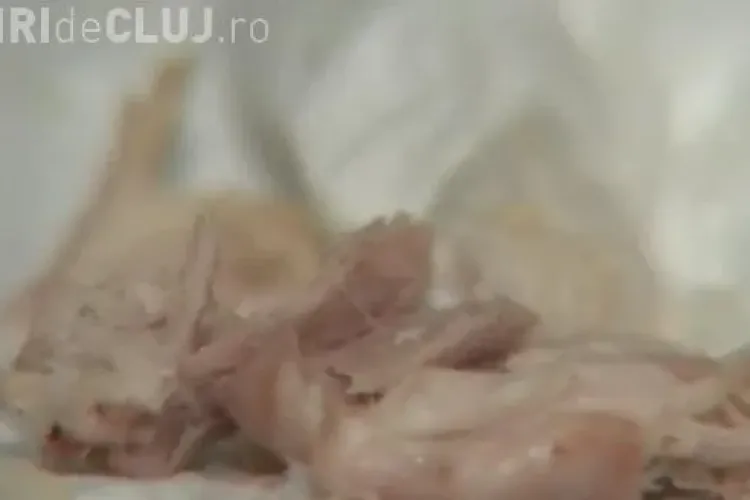 Viermi in meniul cumparat de la KFC VIDEO