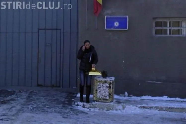 Avocata lui Sorin Apostu i-a dus un tort la Dej, dar a iesit cu el in mana VIDEO