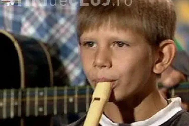 SENZATIONAL! Cum a cantat la fluier un concurent de la "Romanii au talent" melodia "Frumoasa mea" VIDEO