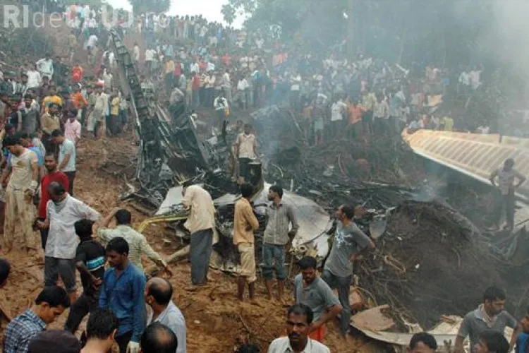 Accident aviatic tragic ! Peste 150 de morti in urma prabusirii unui avion al Air India