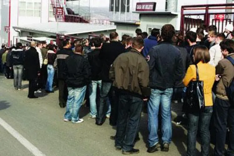 Hacker clujean, retinut dupa ce a cumparat bilete la meciurile CFR Cluj cu cardurile unor americani. Paguba 6.000 de lei