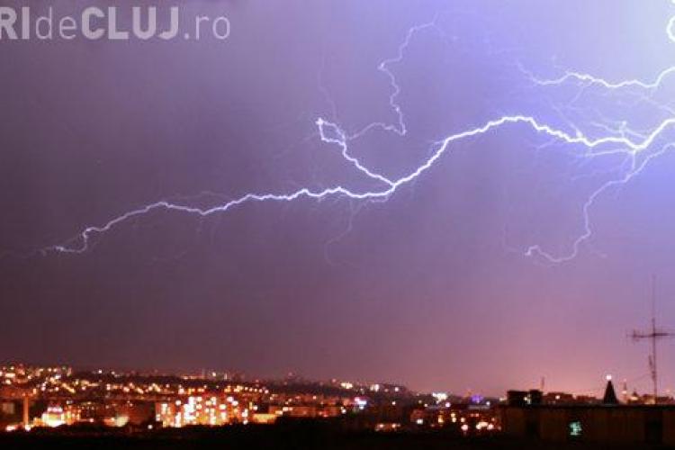 Cod galben la Cluj: ploi puternice si descarcari electrice de sambata pana duminica dimineata