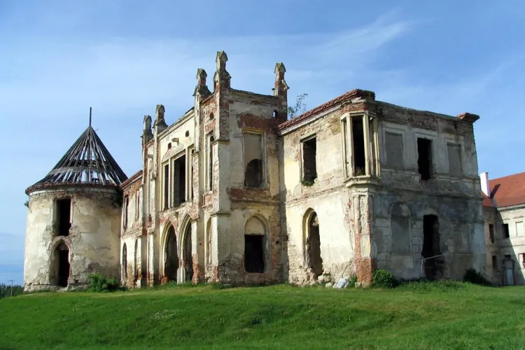 TIFF Cluj - Dracula va rula la Castelul Banffy de la Bontida, astazi de la ora 21.30