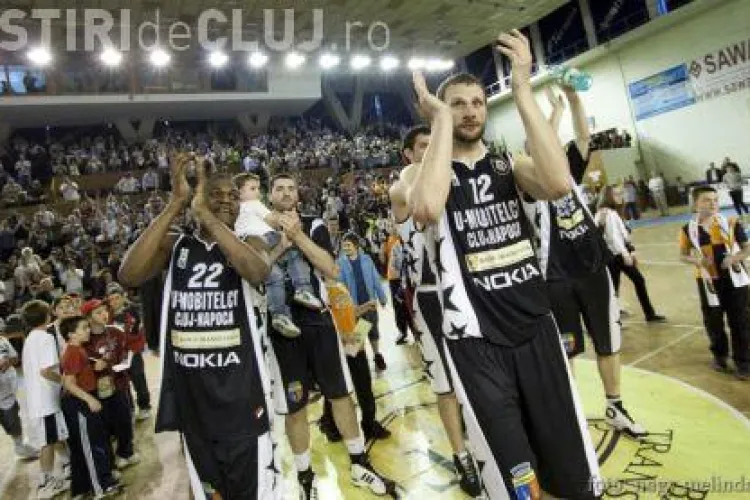 U Mobitelco le multumeste suporterilor printr-un meci-spectacol