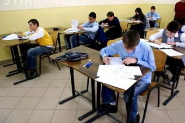 92,74% dintre elevii clujeni de clasa a VIII-a au promovat testul national la limba romana