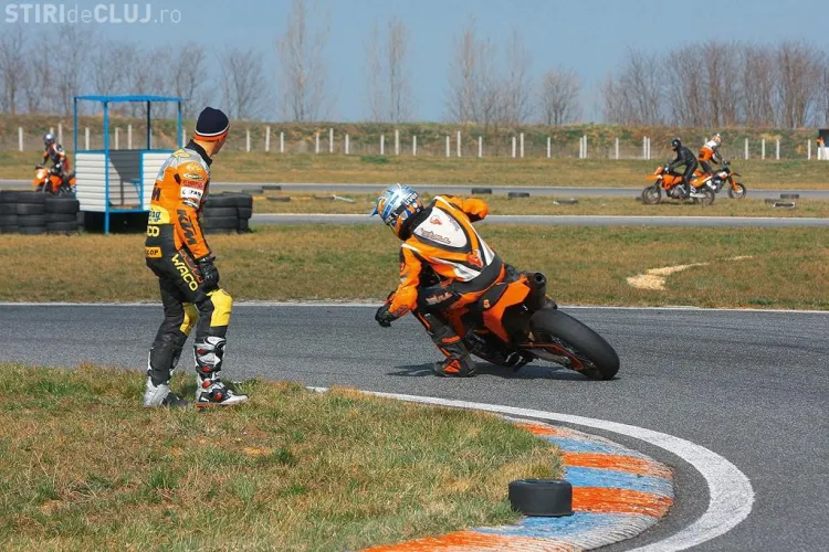 Vreti sa va dati cu motocicleta? KTM va invita in weekend la test drive la Cluj!