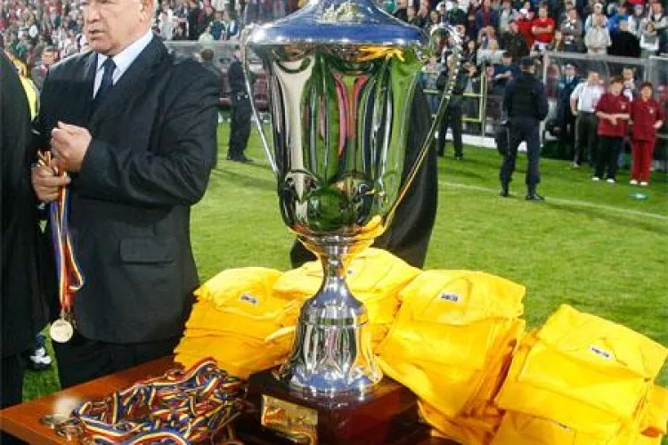 VIDEO - A inceput hegemonia CFR Cluj! Vezi show -ul de la ceremonia de primire a inelelor de campioni