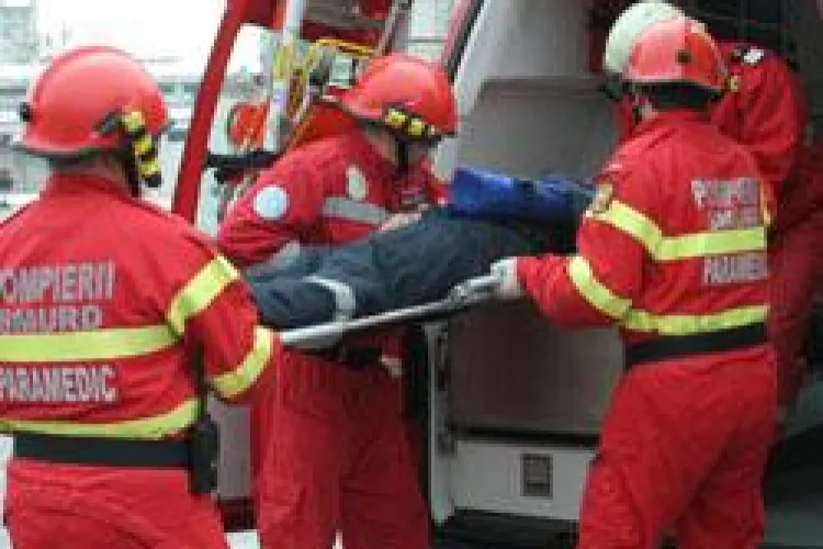 Accident grav pe strada Garbau, cartierul Manastur. Un copil de cinci ani a fost grav ranit, dupa ce a fugit peste strada