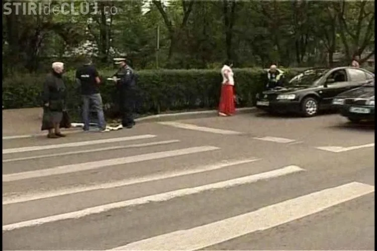 Accident pe strada Unirii, din cartierul Gheorgheni. O educatoare de la gradinita din zona a fost lovita pe trecerea de pietoni- VIDEO
