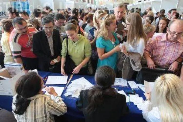 Locuri de munca Cluj - 30 de companii ofera 500 de job - uri la Targul de Cariere din Cluj-Napoca, din acest weekend