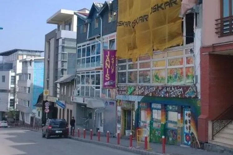 Janis Stuf a renascut dupa incendiu si se redeschide in aceasta seara de la ora 20.00