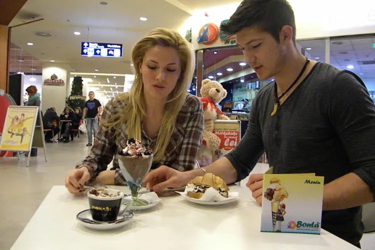 La Bonta, Dragobetele se sarbatoreste cu inghetata (P)