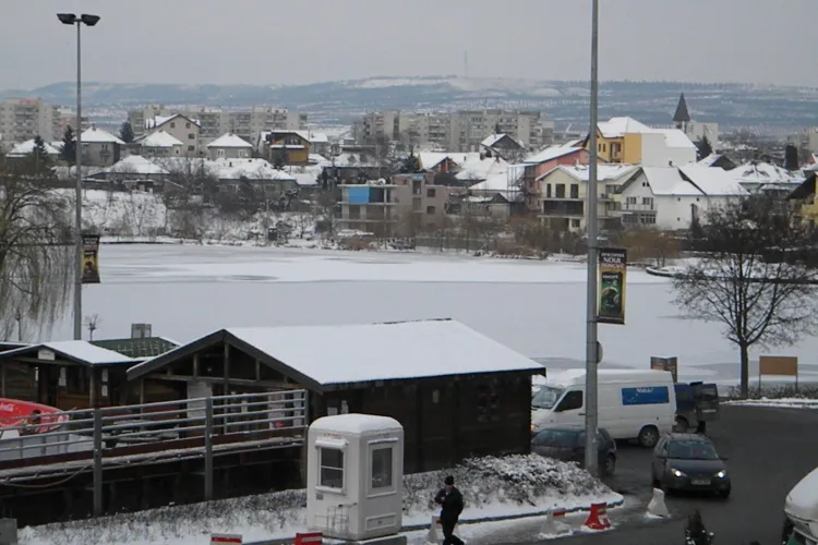 Iulius Mall vrea sa sa ridice doua cladiri de birouri pe malul lacului din Gheorgheni