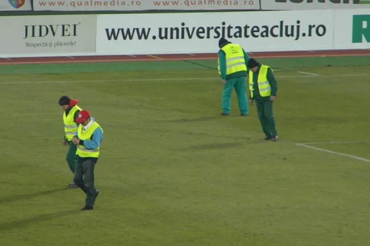 Sefii U Cluj, ingrijorati de gazonul de pe Cluj Arena: Apa balteste si e impracticabil