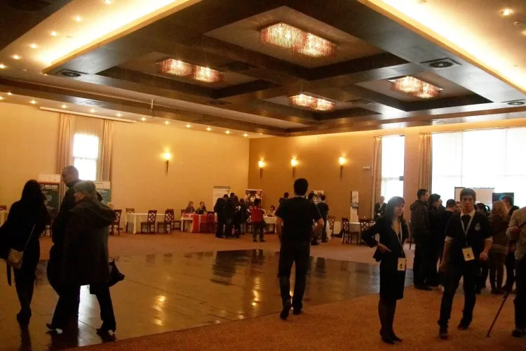 Studenti si elevi prezenti la Targul de educatie Europan - European Education Fair 2012