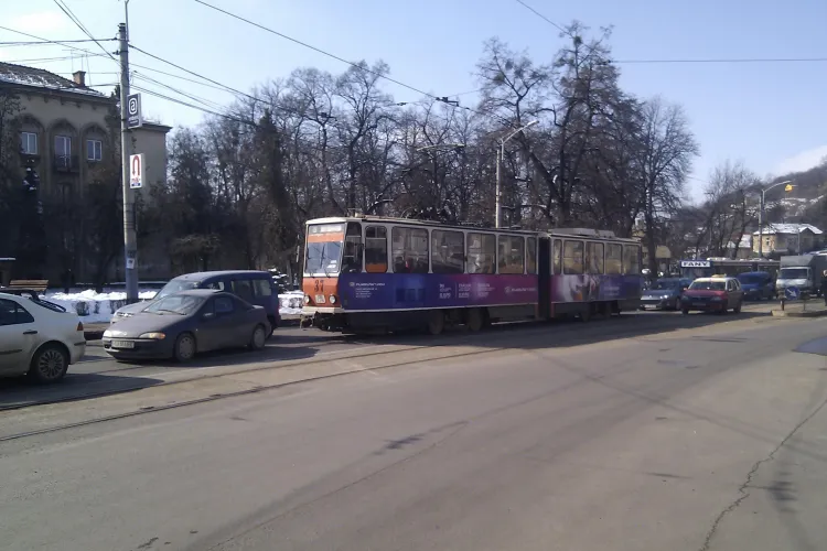 Pe strada Horea se circula cu restrictie din cauza modernizarii liniei de tramvai