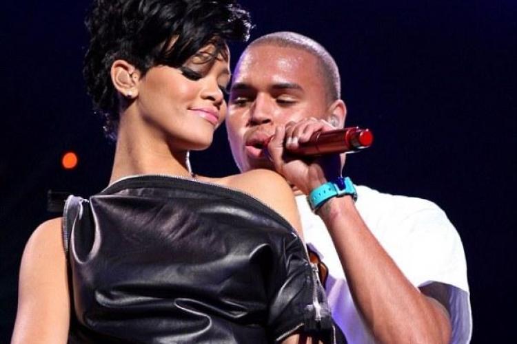 Rihanna si-a lansat 2 piese noi cu Chris Brown 