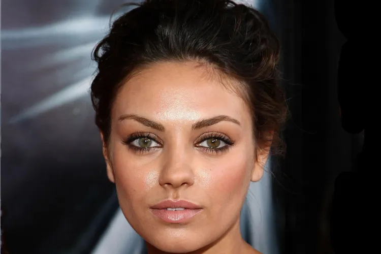 Actrita Mila Kunis e trista ca nu o invita nimeni in oras 