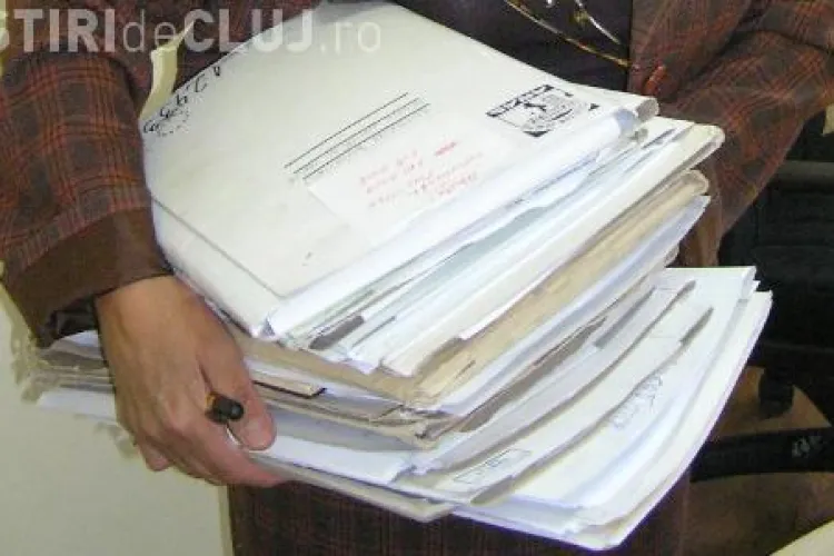 Dosare de pensie si diplome de studiu falsificate, folosite si la Cluj pentru a "mulge" statul de bani! Cat e prejudiciul total