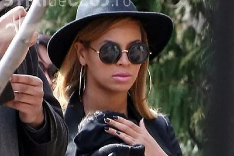 Beyonce fotografiata cu fetita in brate! Cum arata vedeta la 2 luni de la nastere