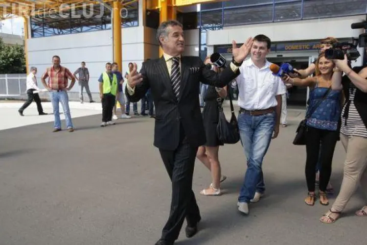 Gigi Becali a ajuns la Cluj! Vezi ce a spus pe Aeroport si de ce i-a facut pe ziaristi procurori VIDEO