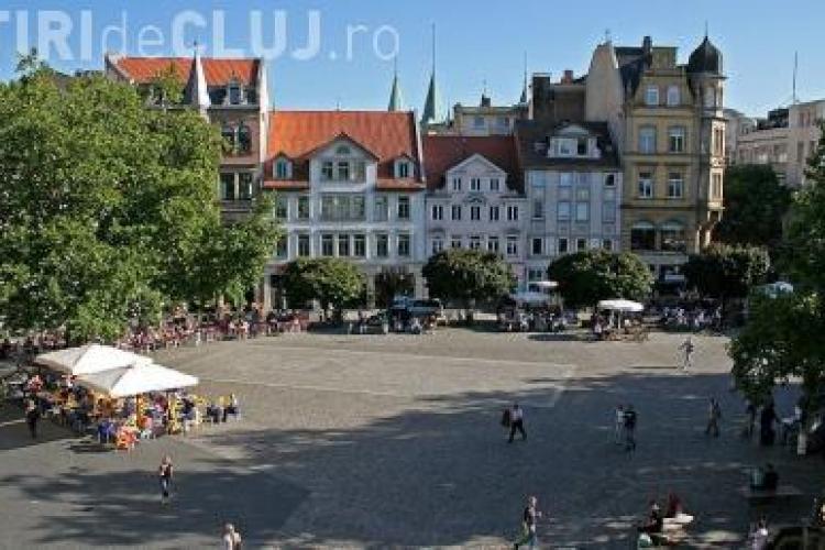 Intr-un oras din Germania, oamenii gasesc plicuri cu 10.000 de euro VIDEO