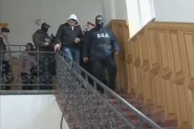 Catuse la Politia Rutiera Cluj! Sase agenti retinuti pe 24 de ore, iar doi sunt cercetati in stare de libertate