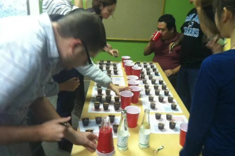 De ce difera gustul COCA COLA! Test intre bautura indulcita cu zahar sau cu fructoza 