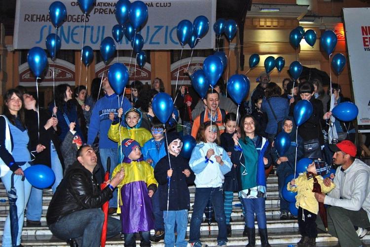 Teatrul National din Cluj, iluminat in albastru in 1 aprilie de Ziua internationala de constientizare a autismului