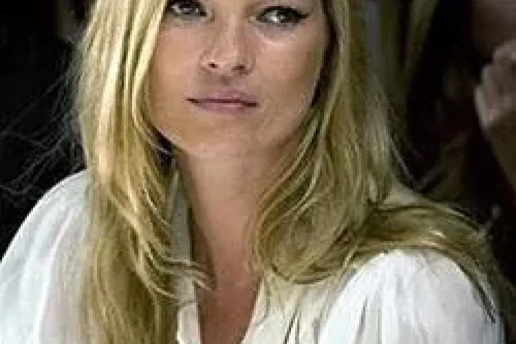 Kate Moss agresiva cu Enrique Iglesias