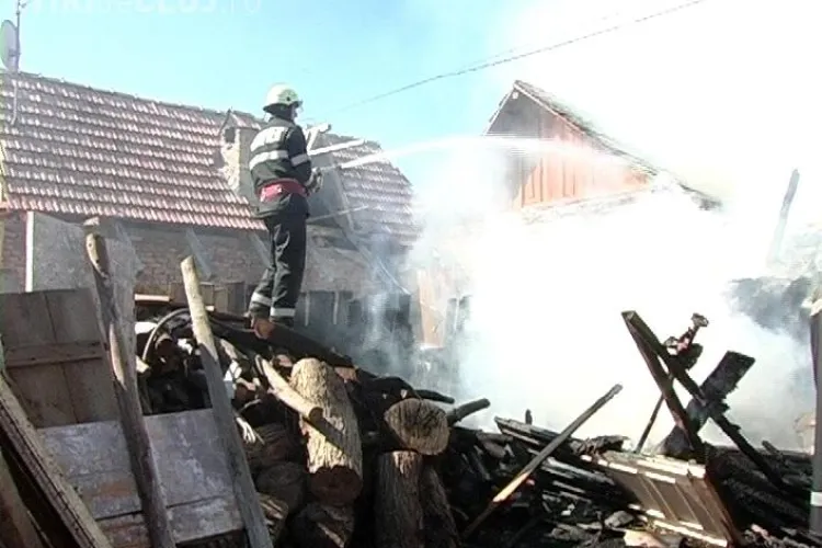 Incendiu la Santioana, langa Dej