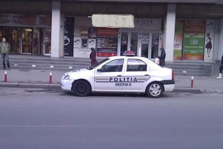 Politistii parcati neregulamentar in fata la Central erau in "misiune"