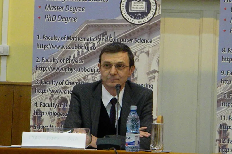 Ioan Aurel Pop a dat piept cu studentii de la UBB Cluj! Tinerii au cerut sa isi aleaga singuri profesorii