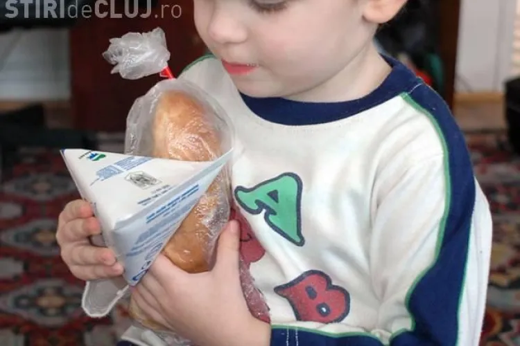Cornurile distribuite elevilor din Cluj, mai usoare cu 20 de grame! Firma producatoare, amendata cu 20.000 de lei