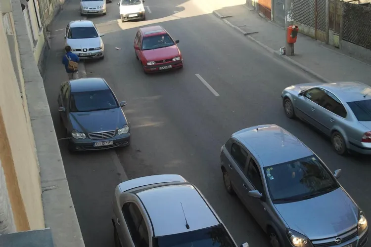 Noul semafor de pe strada Paris blocheaza traficul! VEZI FOTO STIREA CITITORULUI