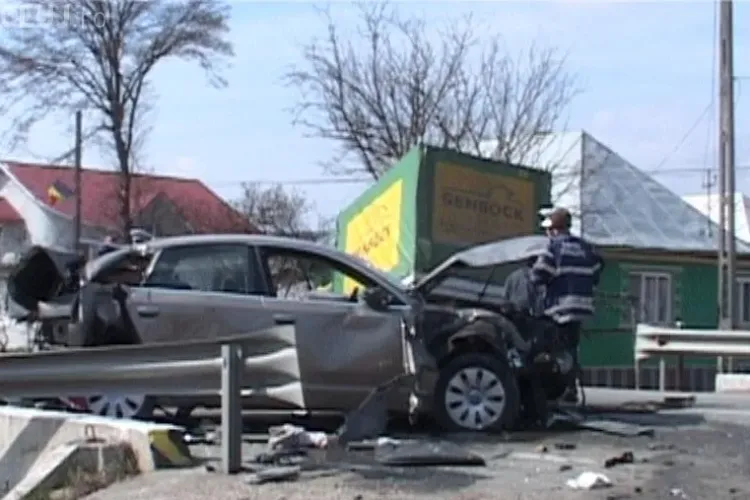 Accident la Manasturel! Doi copii de nici 2 ani au fost raniti grav FOTO