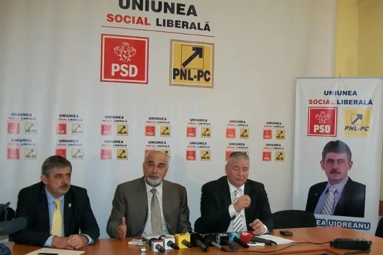 Emil Boc, atacat la Cluj-Napoca de liderii PNL: Boc fura de mic. A furat 2,5 milioane de euro de la primarii VIDEO